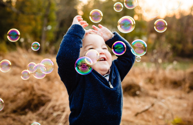 toddler playing with bubbles - Toddler Toys toddler playing with bubbles